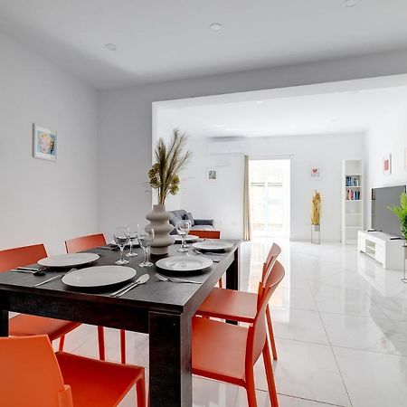 Modern Family Holiday Retreat In Gzira Sliema Esterno foto