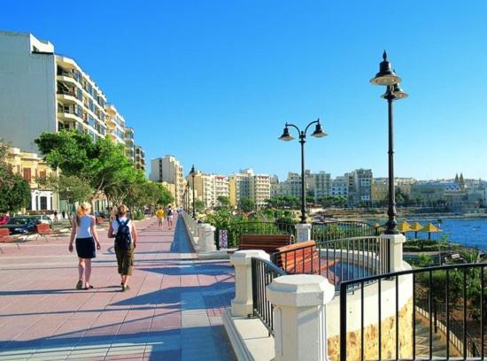 Modern Family Holiday Retreat In Gzira Sliema Esterno foto