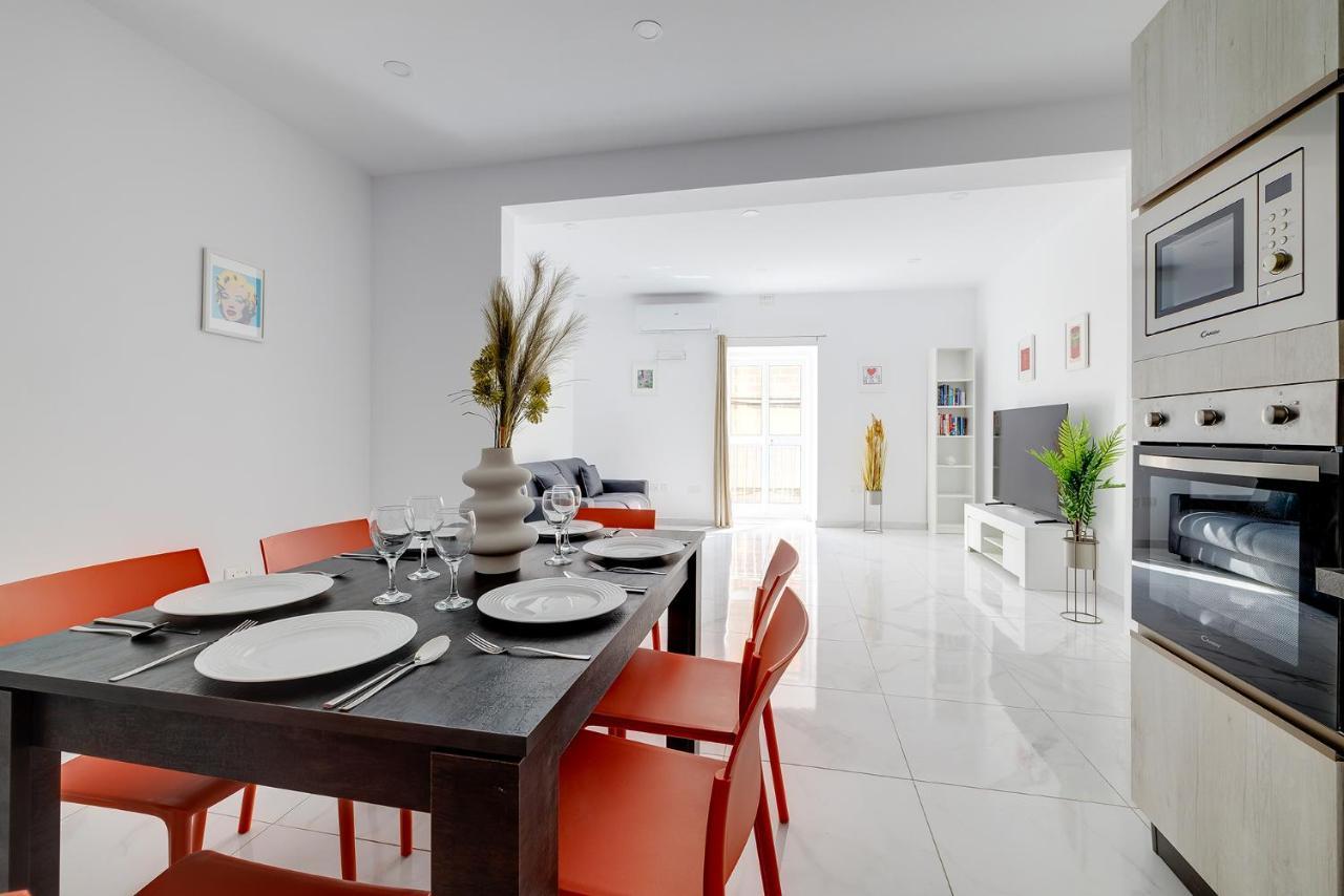 Modern Family Holiday Retreat In Gzira Sliema Esterno foto