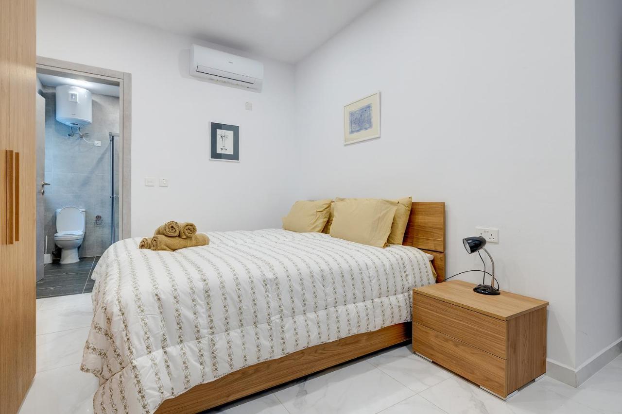Modern Family Holiday Retreat In Gzira Sliema Esterno foto
